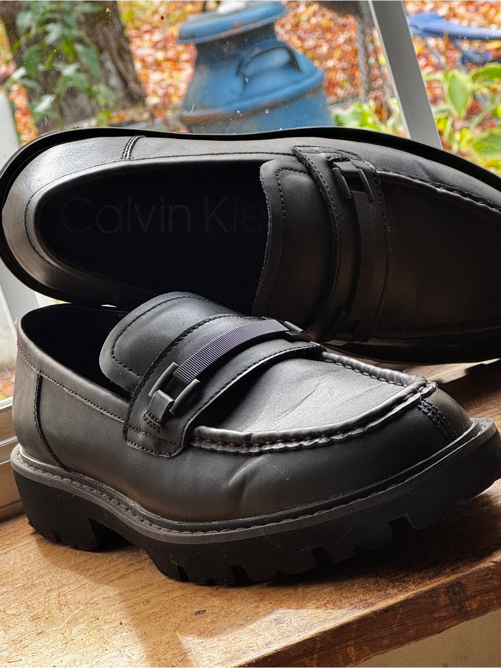Calvin Klein Black Leather Lug-Sole Penny Loafers Men 7 /Womens 8